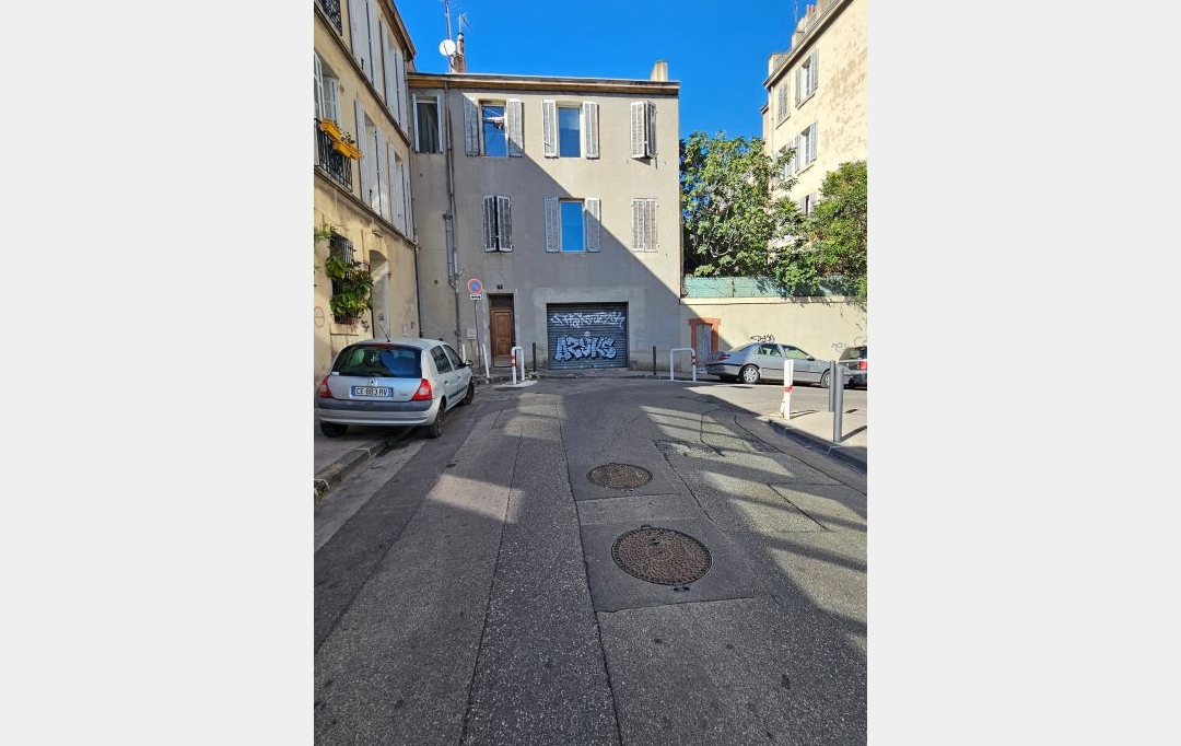 LEOJADE : Garage / Parking | MARSEILLE (13004) | 0 m2 | 38 000 € 